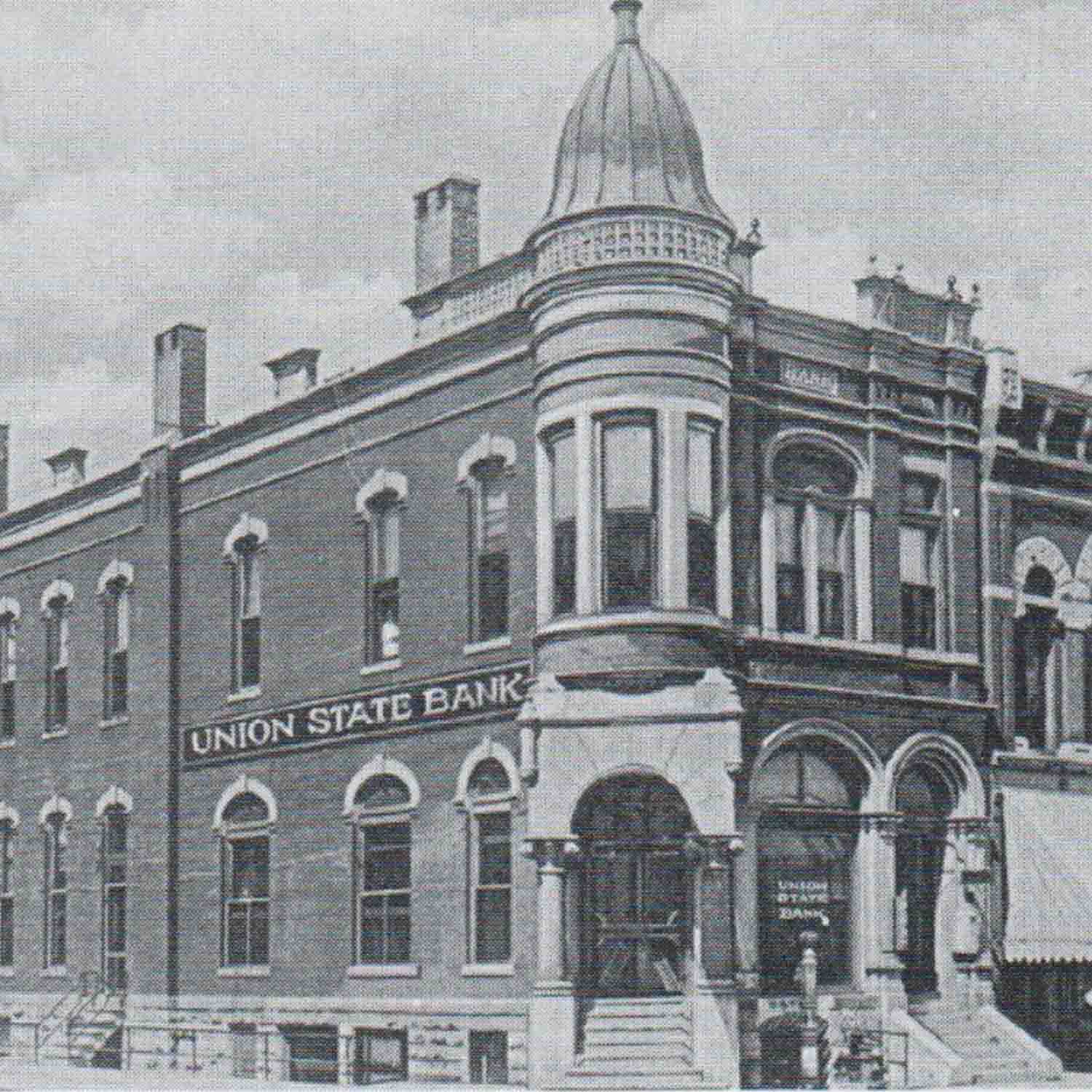 Early photo of the original Union State Building. 